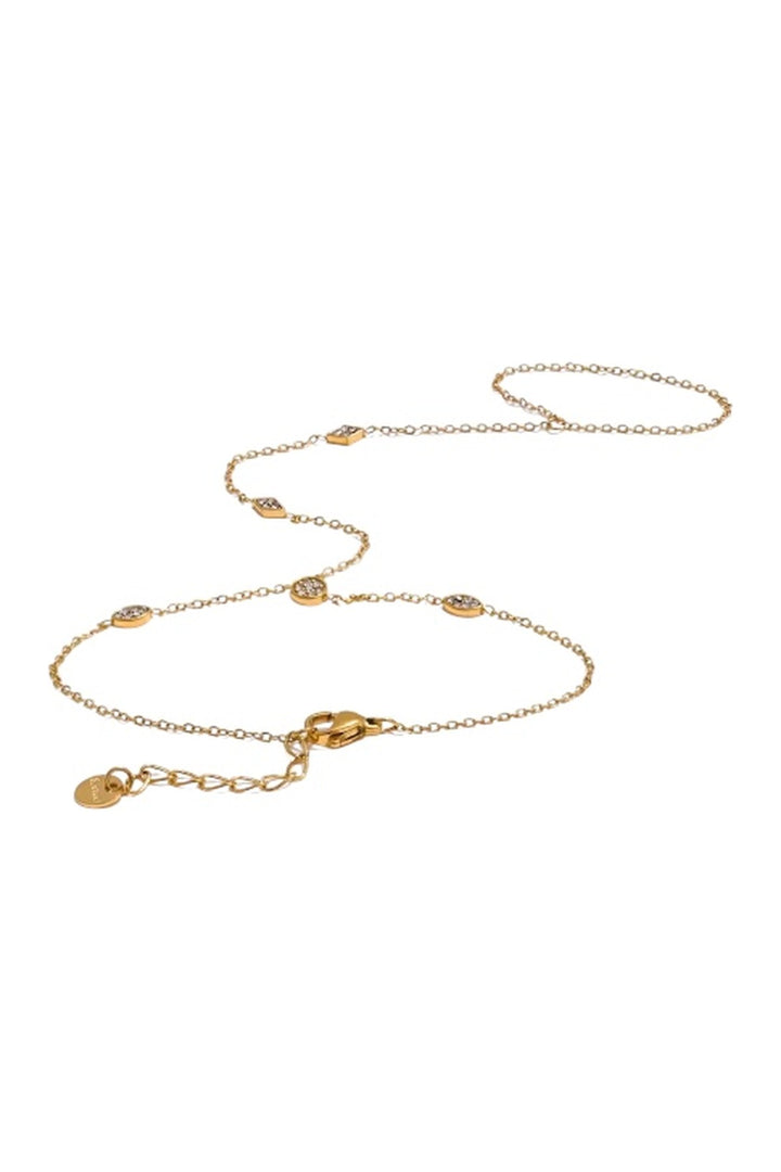 julia-hand-chain