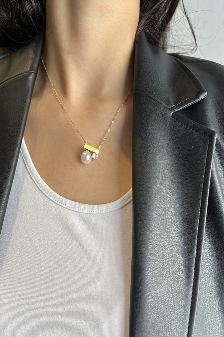 Leya Necklace