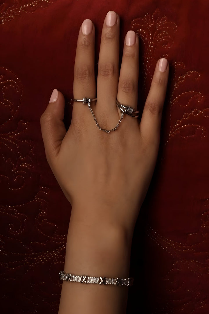 Neelo Ring Silver