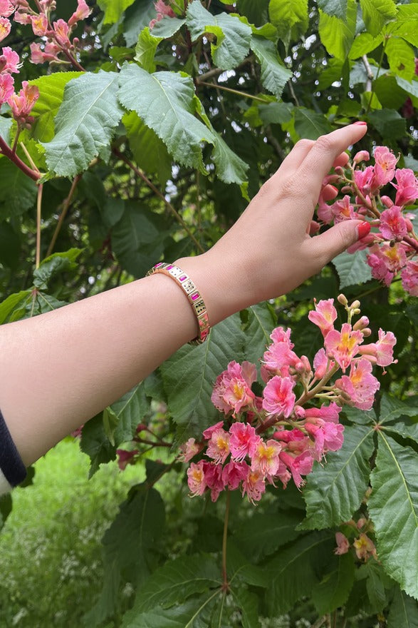 Fuchsia Dice Bracelet